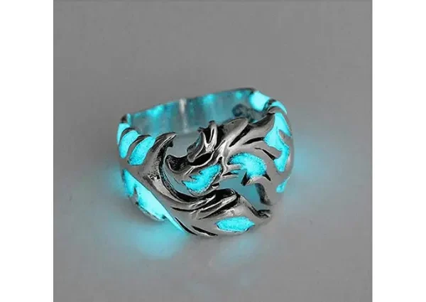 Brillante Anillo De Dragón Luminoso